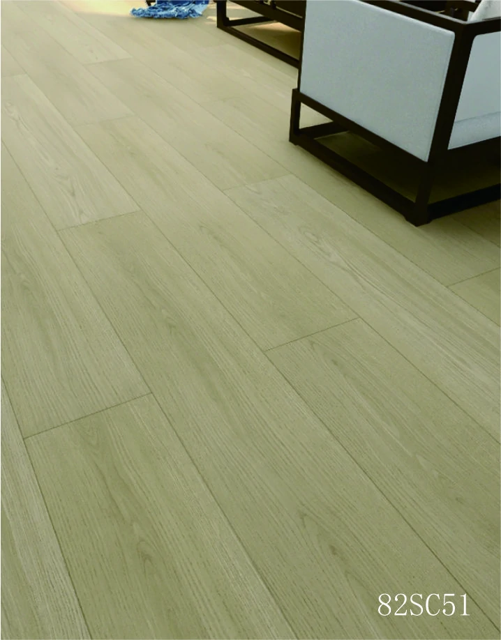 Classic Ivory Oak Laminate Flooring AC3 12mm | 82SC51 1 classic ivory oak laminate flooring