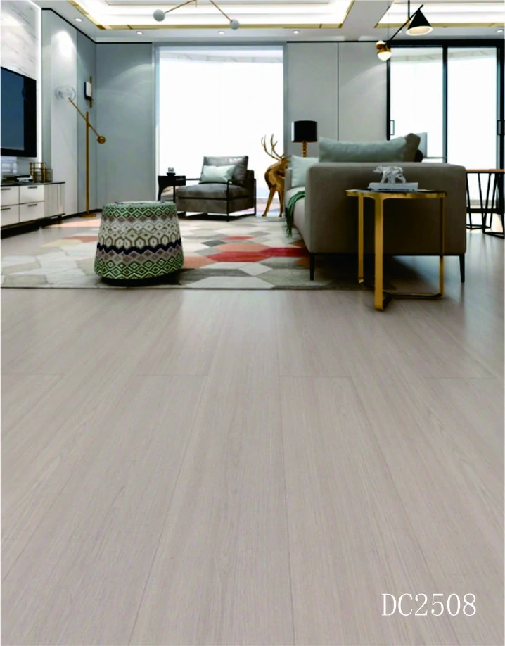 Natural Oak Laminate Flooring AC3 12mm | DC2508 1 Natural Oak Laminate Flooring